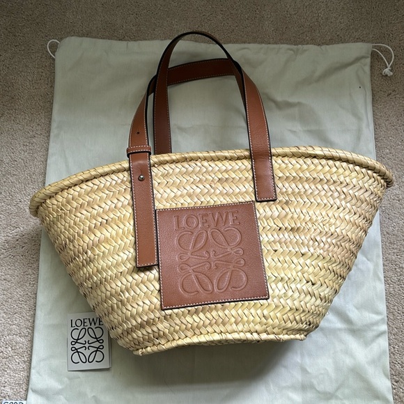 Loewe Handbags - Loewe Basket Bag